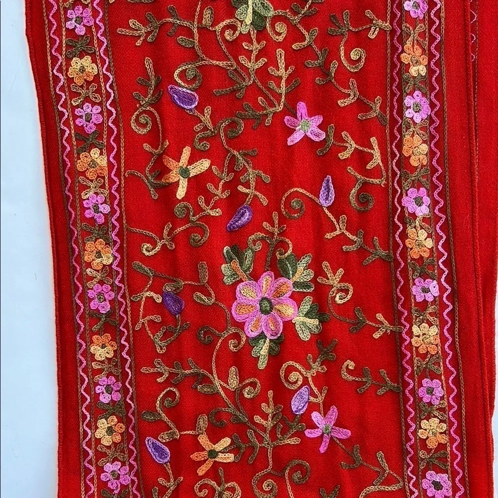 Embroidered Floral Wool Scarf